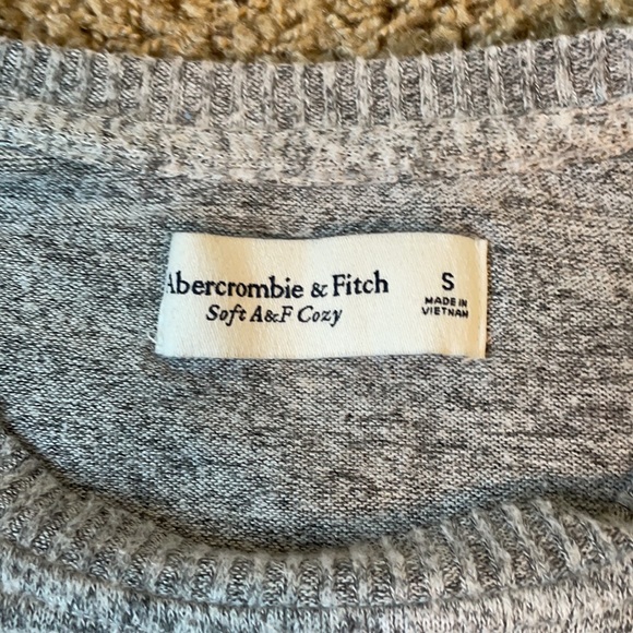 Abercrombie Let’s Stay Home cozy sweater size S - Picture 4 of 7